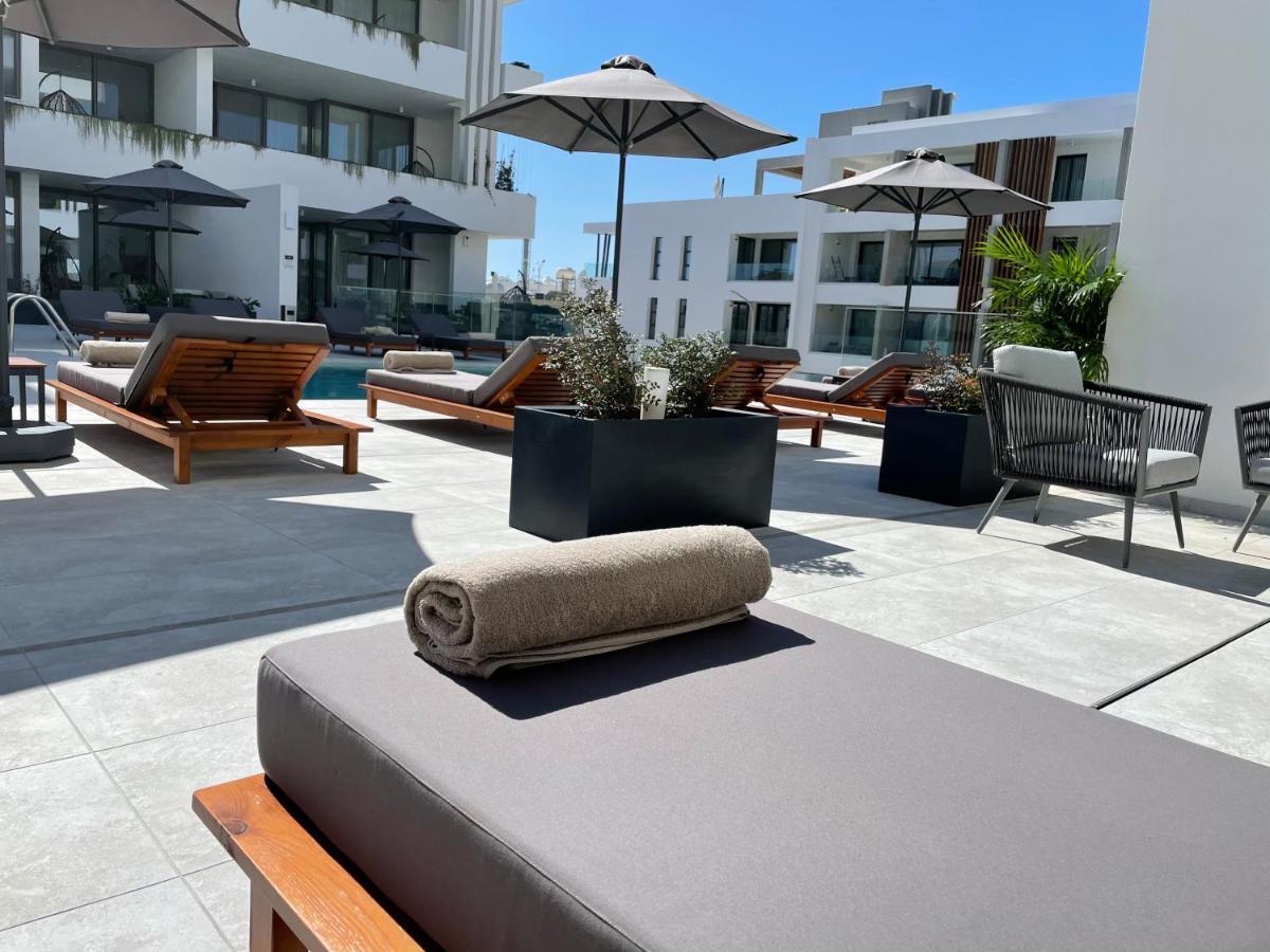 Aparthotel Downtown Park Paphos Esterno foto